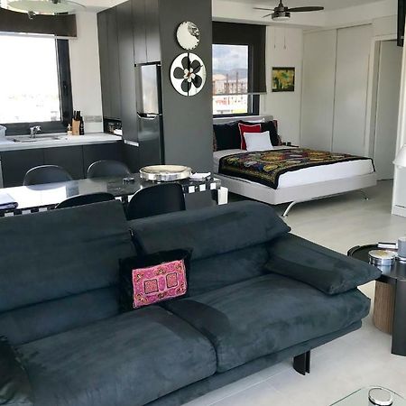 Stylish Penthouse With Acropolis And 360 View Lejlighed Athen Eksteriør billede
